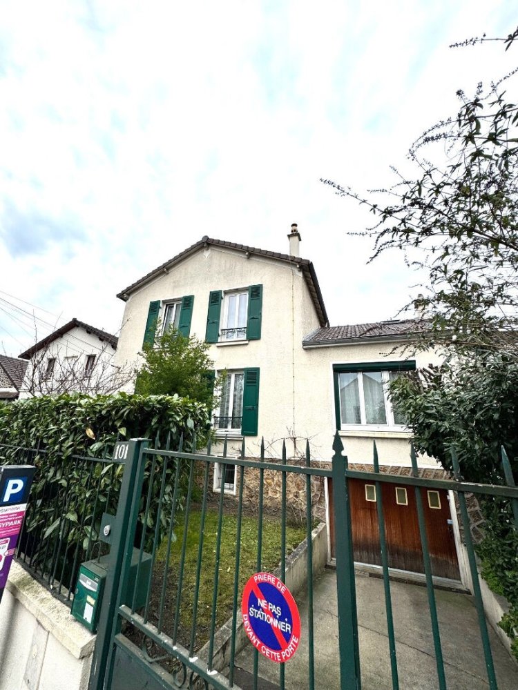 4 chambres Villa à Les Pavillons-sous-Bois, France No. 151781