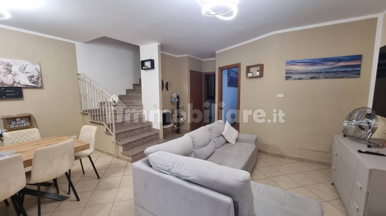 Villa de 3 dormitorios en Pesaro, Italy No. 260900