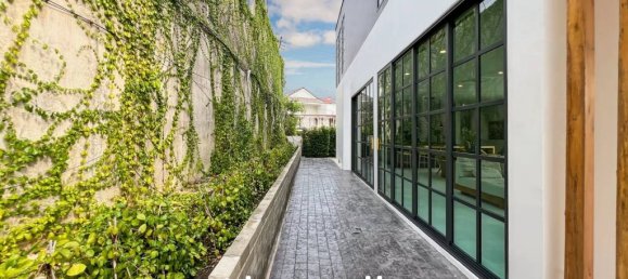 5 bedrooms Villa in Hua Hin, Thailand No. 13507 10