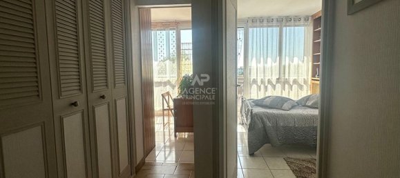 3 bedrooms Apartment in Bezons, France No. 181142 15