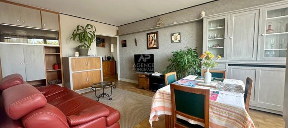 3 bedrooms Apartment in Bezons, France No. 181142 16