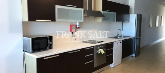 3 bedrooms Apartment in Gzira, Malta No. 10182 2