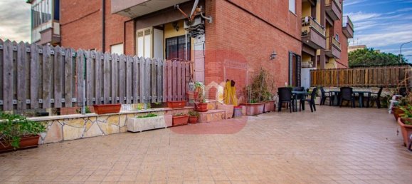 Apartamento de 3 habitaciónes en Pomezia, Italy No. 205173 3