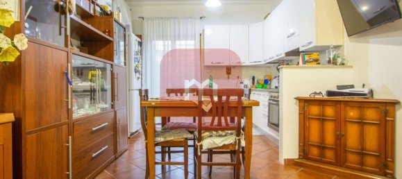 Apartamento de 3 habitaciónes en Pomezia, Italy No. 205173 8