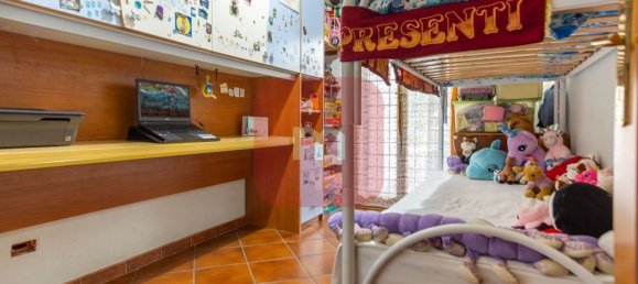 Apartamento de 3 habitaciónes en Pomezia, Italy No. 205173 15