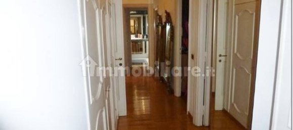 Квартира с 4 спальнями в Рим, Италия № 108772 8