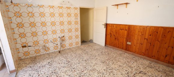 2 rooms House in Palagonia, Italy No. 230311 4