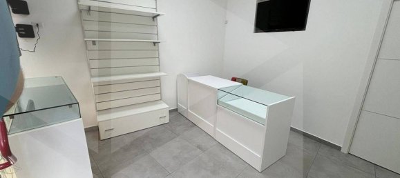 Propiedad comercial de 1 habitación en Matera, Italy No. 17068 5