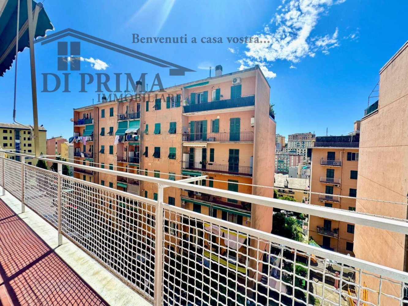 Квартира с 2 спальнями в Генуя, Италия № 291725