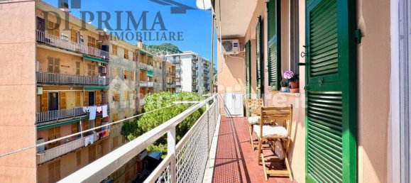 Квартира с 2 спальнями в Генуя, Италия № 291725 4