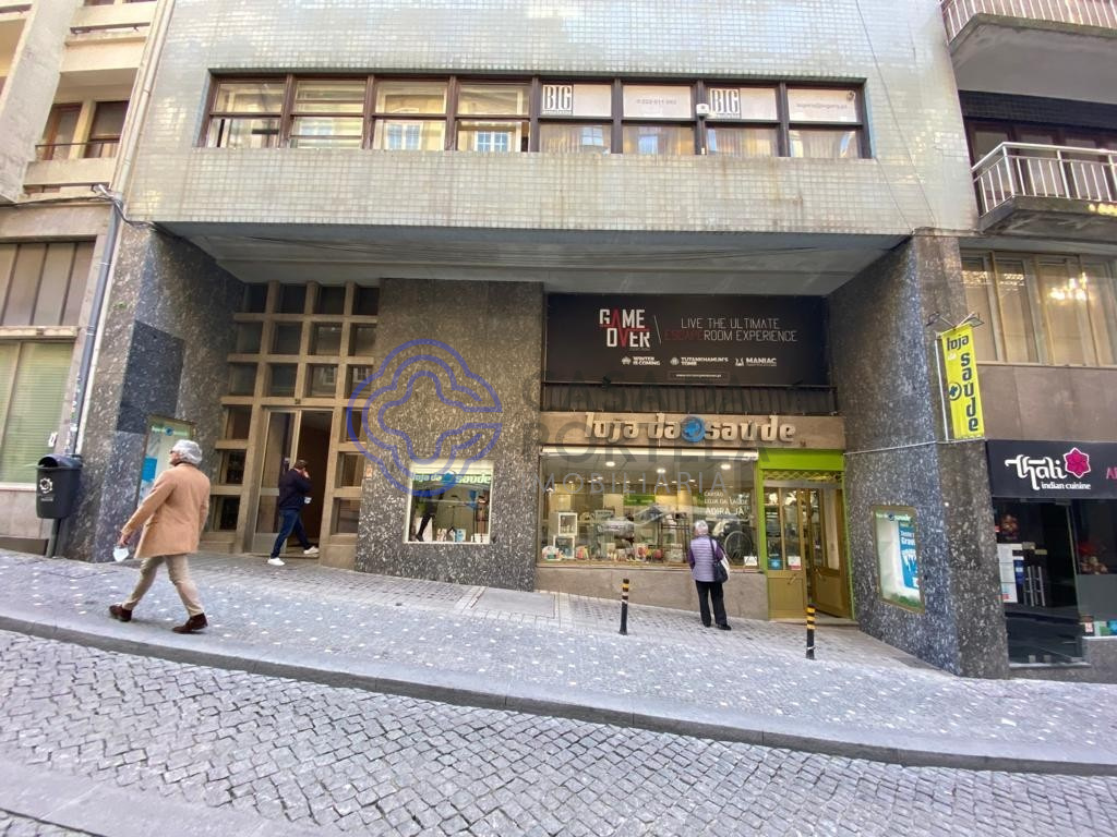  مستودع في Porto, Portugal 300متر مربع رقم 47954