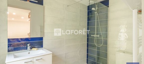 Casa de 5 dormitorios en Villemomble, France No. 292003 12