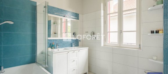 Casa de 5 dormitorios en Villemomble, France No. 292003 10