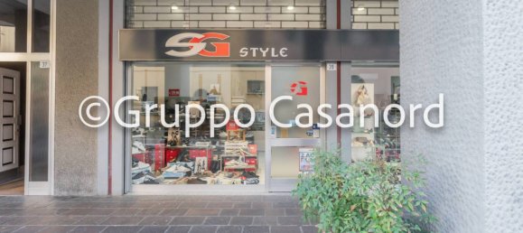 Propiedad comercial de 1 habitación en Cernusco sul Naviglio, Italy No. 360236 4