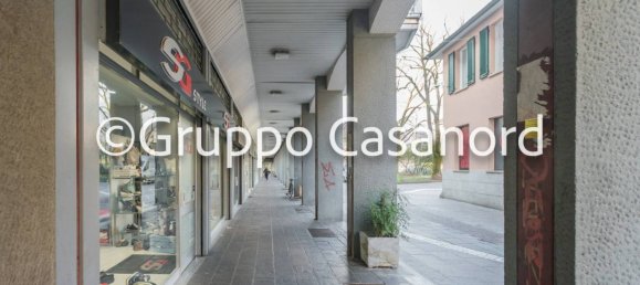 Propiedad comercial de 1 habitación en Cernusco sul Naviglio, Italy No. 360236 3