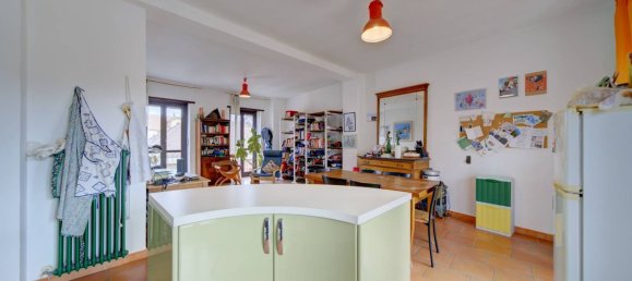 3غرفة شقة في Turin, Italy رقم 209279 8