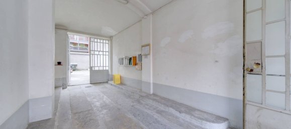 3غرفة شقة في Turin, Italy رقم 209279 2