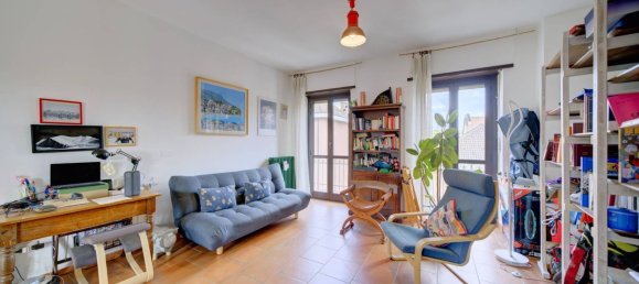 3غرفة شقة في Turin, Italy رقم 209279 6