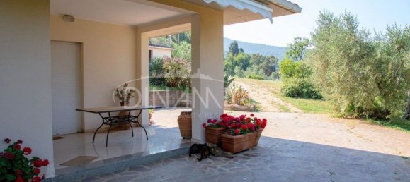 6 rooms Villa in Scarlino, Italy No. 274314 2