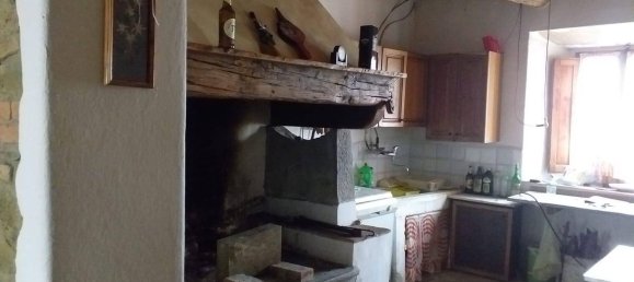 6 rooms House in Dicomano, Italy No. 138307 9