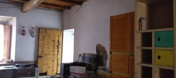 6 rooms House in Dicomano, Italy No. 138307 19