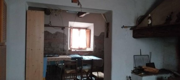 6 rooms House in Dicomano, Italy No. 138307 10