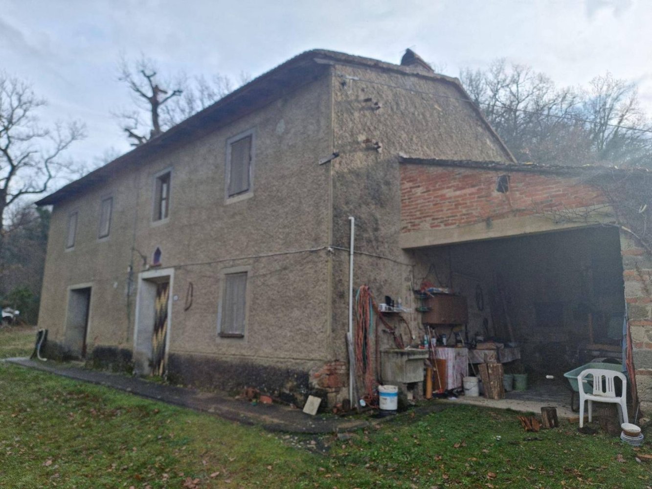 6 rooms House in Dicomano, Italy No. 138307
