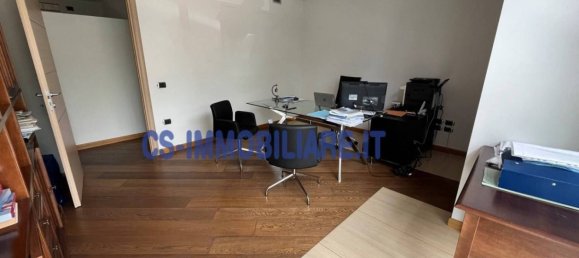 3 rooms Office in Potenza, Italy No. 342988 13