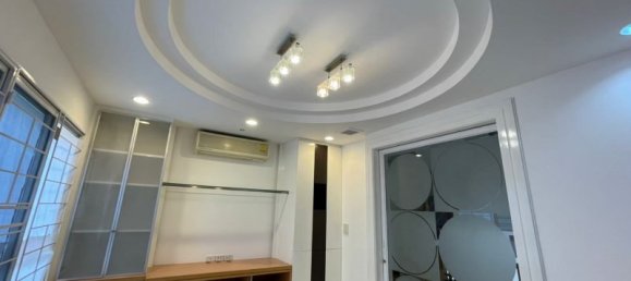 Бунгало с 5 спальнями в Бангкок, Таиланд № 6374 6