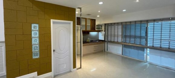 Бунгало с 5 спальнями в Бангкок, Таиланд № 6374 5