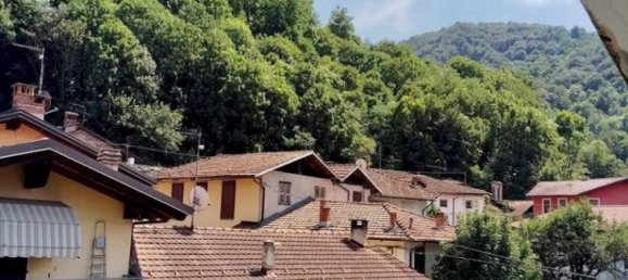 Studio in Rossana, Italy No. 60395 7