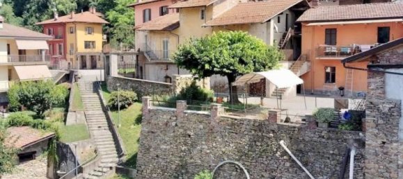 Studio in Rossana, Italy No. 60395 4