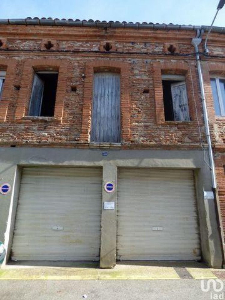 100m² Shop in Castelsarrasin, France No. 19755