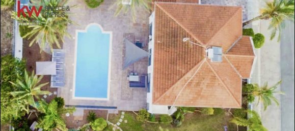 5 dormitorios villa en venta en Oroklini, Larnaka, Cyprus № 26279 3