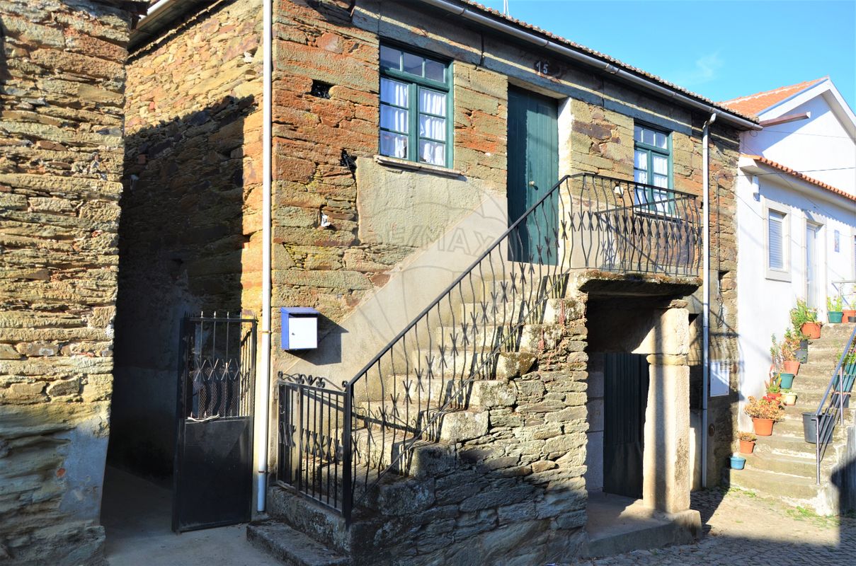 4 bedrooms House in Alijo, Portugal No. 169799