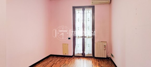 Casa de 4 habitaciónes en Mediglia, Italy No. 9448 8