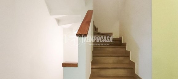 Casa de 4 habitaciónes en Mediglia, Italy No. 9448 6