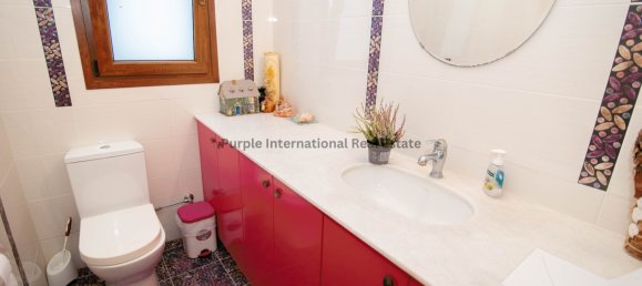 4 bedrooms Villa in Xylotymbou, Cyprus No. 1447 25