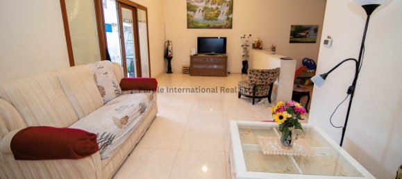 4 bedrooms Villa in Xylotymbou, Cyprus No. 1447 13
