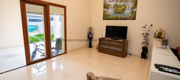 4 bedrooms Villa in Xylotymbou, Cyprus No. 1447 6