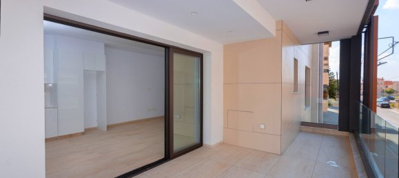 Apartamento de 2 dormitorios en Limassol, Cyprus No. 22726 4