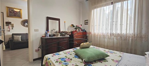 1 bedroom Apartment in Lucca, Italy No. 319905 12