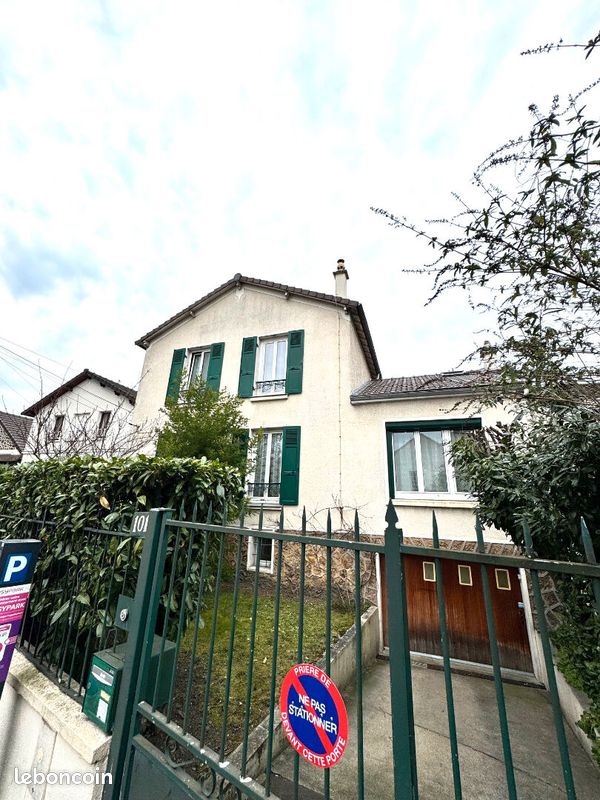 Casa T4 em Les Pavillons-sous-Bois, France N.º 151783