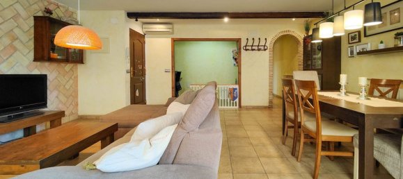 Apartamento de 2 dormitorios en Torrevieja, Spain No. 181836 8