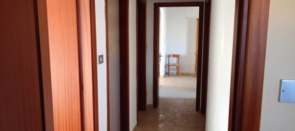 4-Zimmer Wohnung in Syracuse, Italy, Nr. 242250 3