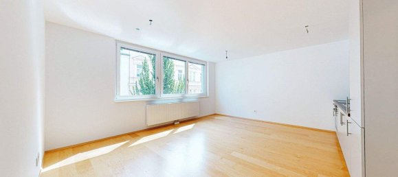 Studio in Brigittenau, Austria No. 246356 3