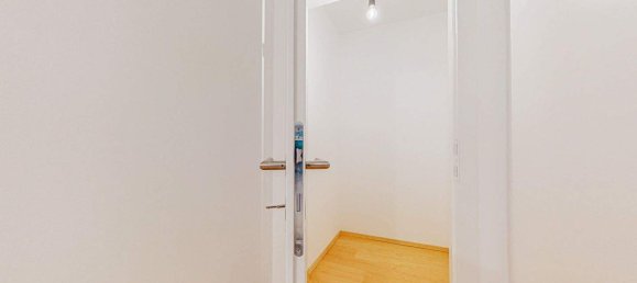 Studio in Brigittenau, Austria No. 246356 9