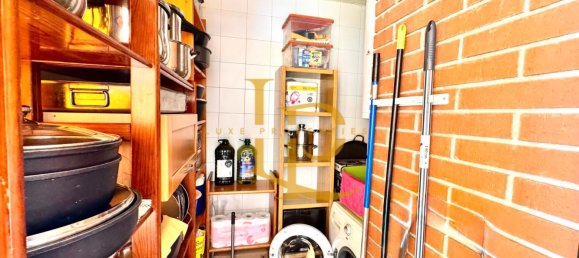 Dúplex de 4 dormitorios en Rubí, Spain No. 191204 20