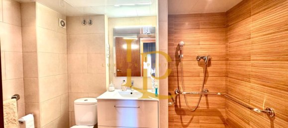 Dúplex de 4 dormitorios en Rubí, Spain No. 191204 46