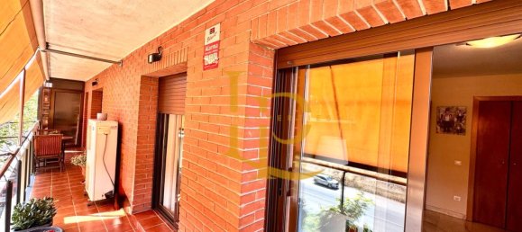 Dúplex de 4 dormitorios en Rubí, Spain No. 191204 37